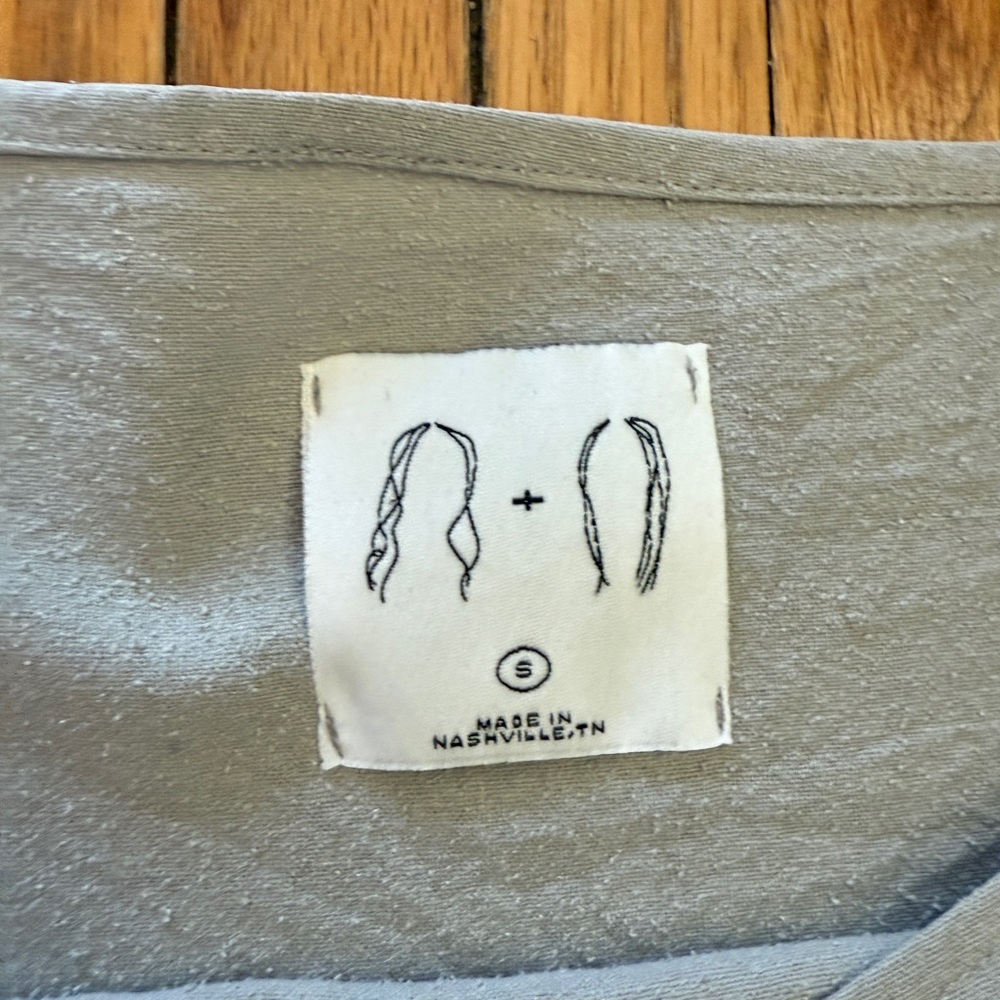 Jamie + the Jones Raw Silk T Top Light Gray Grey Small - Picture 9 of 14